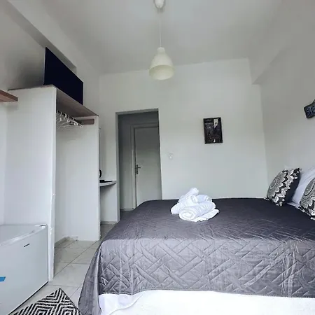Pensionat Nicole Santorini 3*