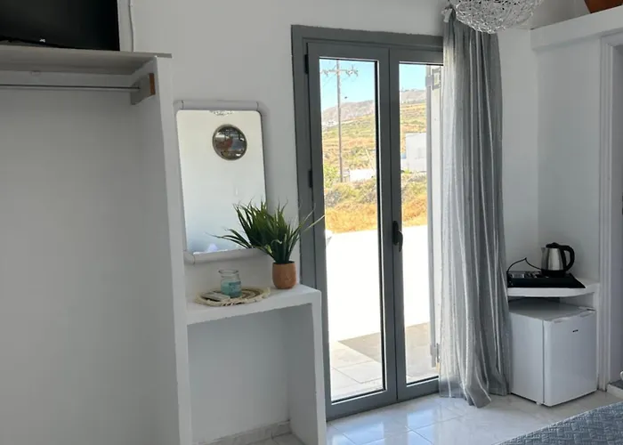 Nicole Santorini 3* Vóthon