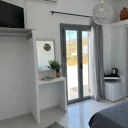 Nicole Santorini 3* Vóthon